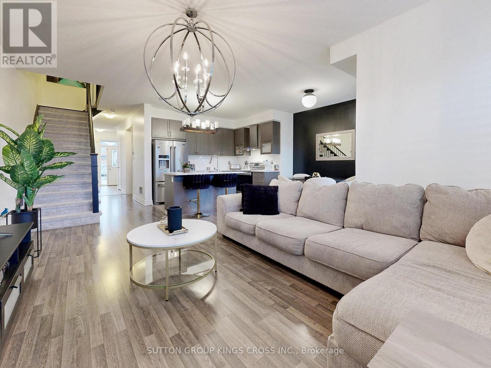 119 Wagner Crescent, Essa, Ontario  L0M 1B6 - Photo 8 - N12455530