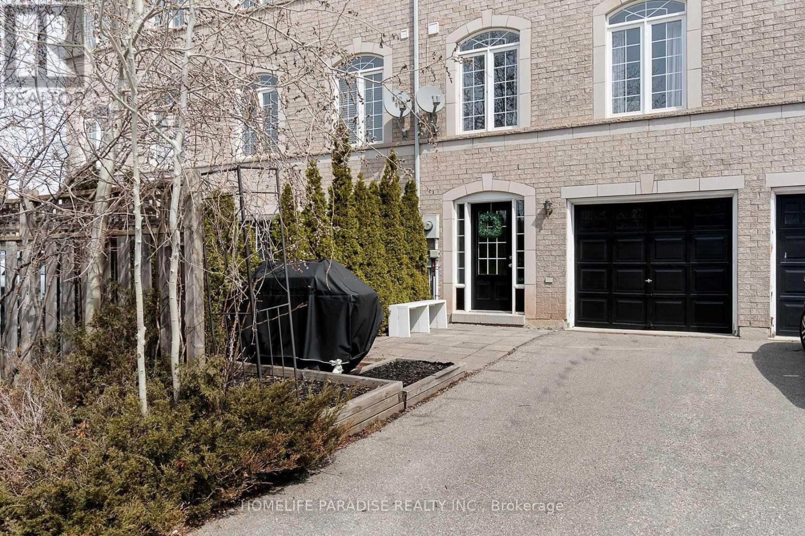 2368 Sutton Drive, Burlington, Ontario  L7L 6Y5 - Photo 12 - W12510712