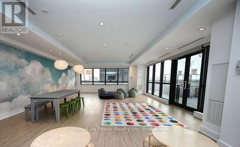 4304 - 430 Square One Drive, Mississauga, Ontario L5B 0L6 - Photo 14 - W12510748