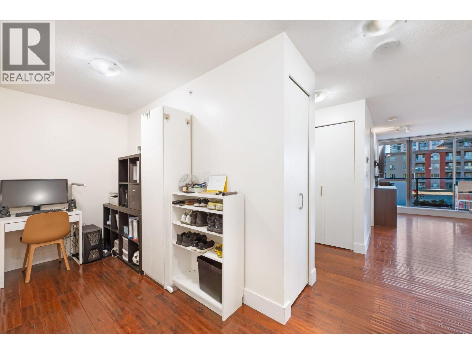 903 2959 Glen Drive, Coquitlam, British Columbia  V3B 0B8 - Photo 12 - R3058269