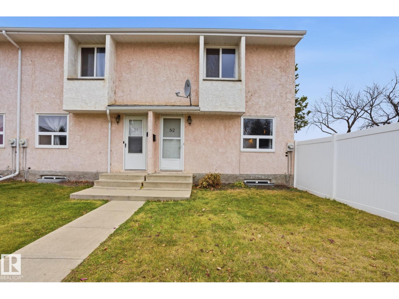 82 LAKEWOOD VG NW, Edmonton, Alberta