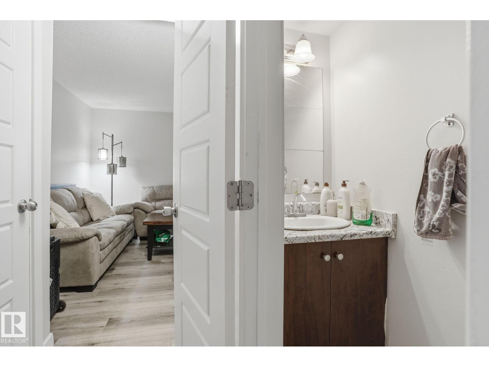 82 Lakewood Vg Nw, Edmonton, Alberta  T6K 2B3 - Photo 12 - E4464740