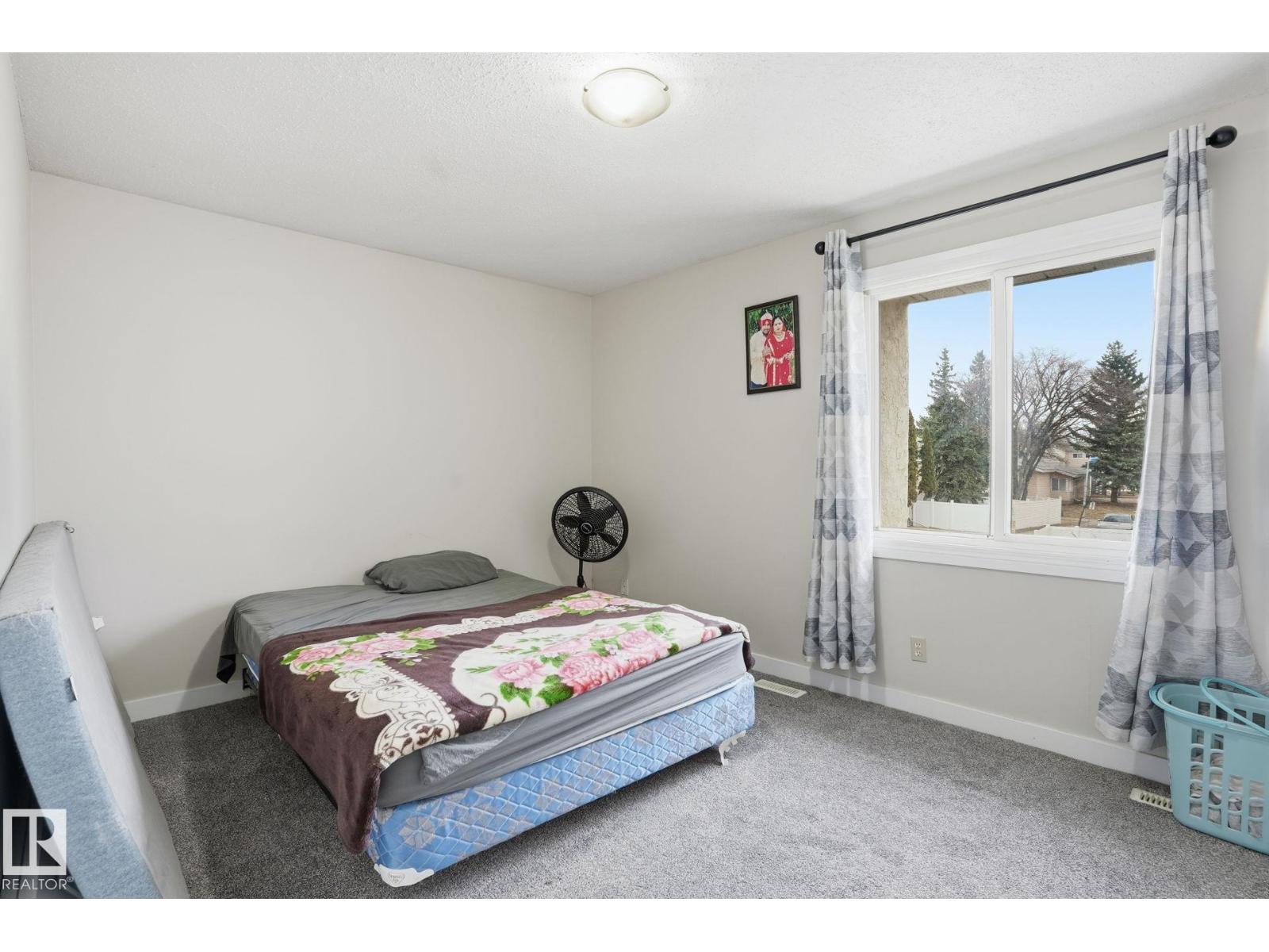 82 Lakewood Vg Nw, Edmonton, Alberta  T6K 2B3 - Photo 14 - E4464740