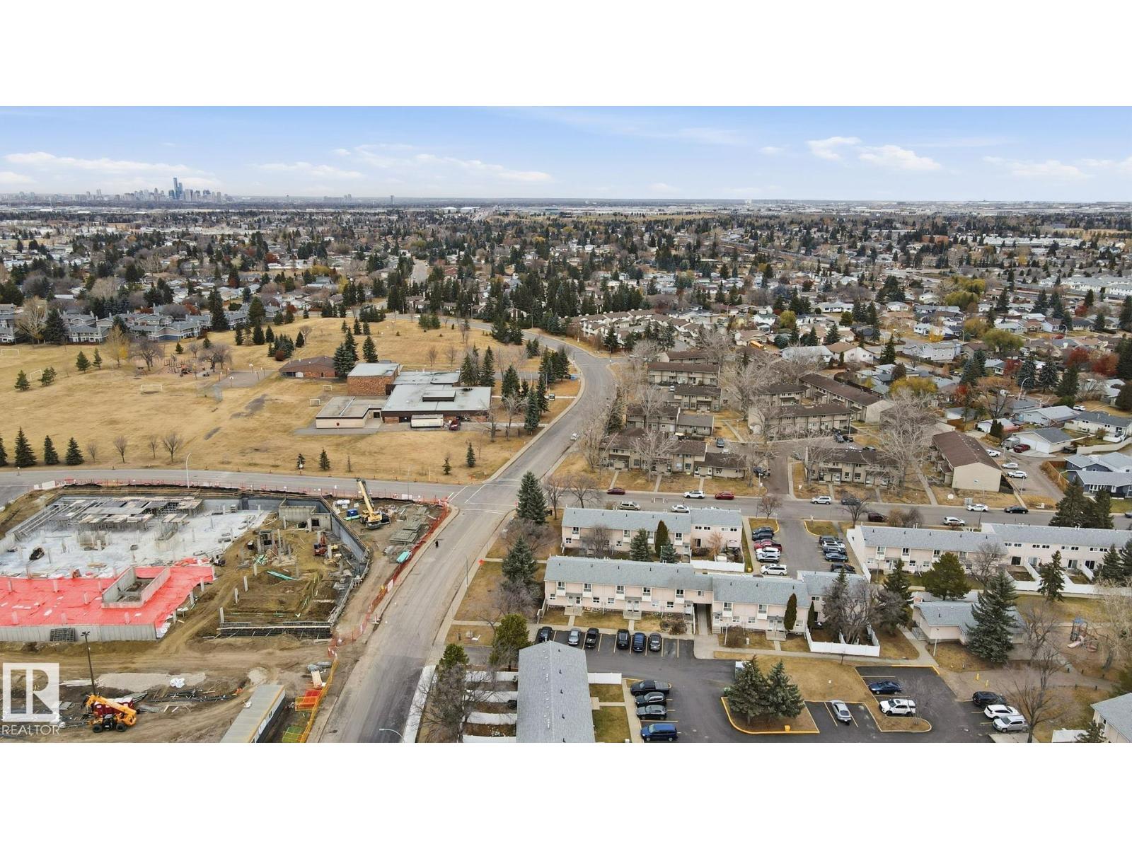 82 Lakewood Vg Nw, Edmonton, Alberta  T6K 2B3 - Photo 32 - E4464740