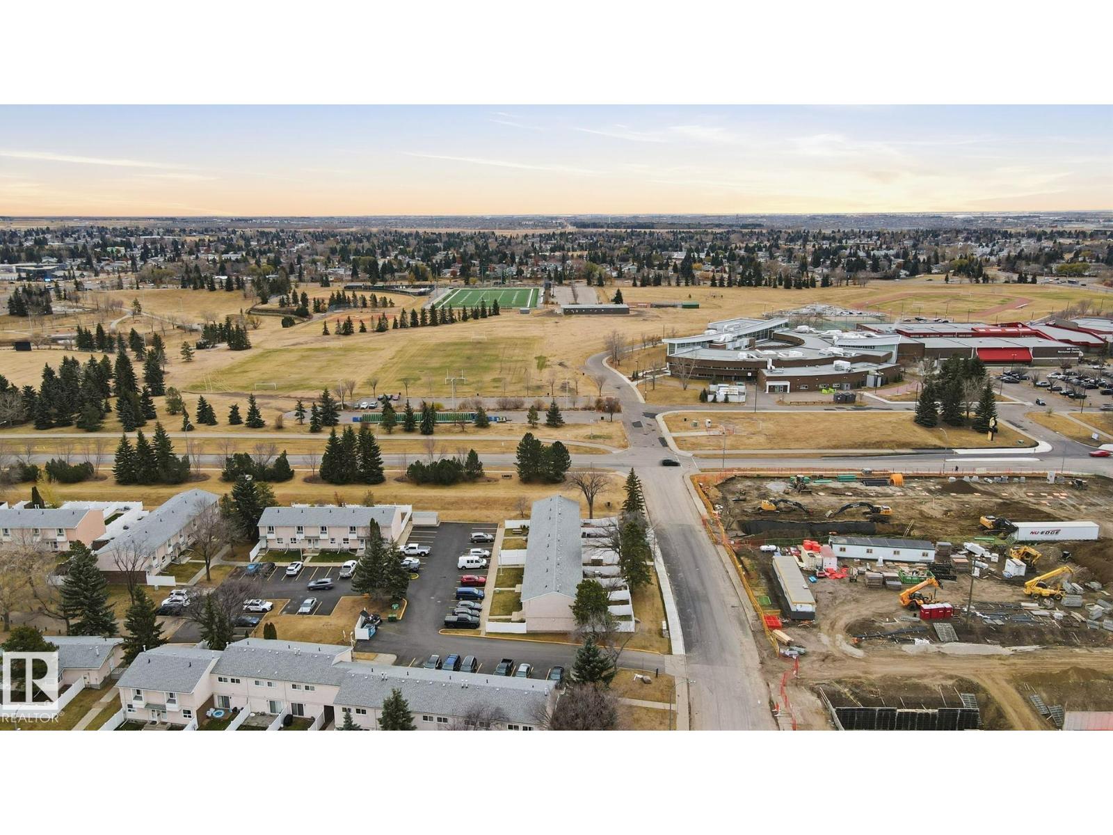 82 Lakewood Vg Nw, Edmonton, Alberta  T6K 2B3 - Photo 36 - E4464740