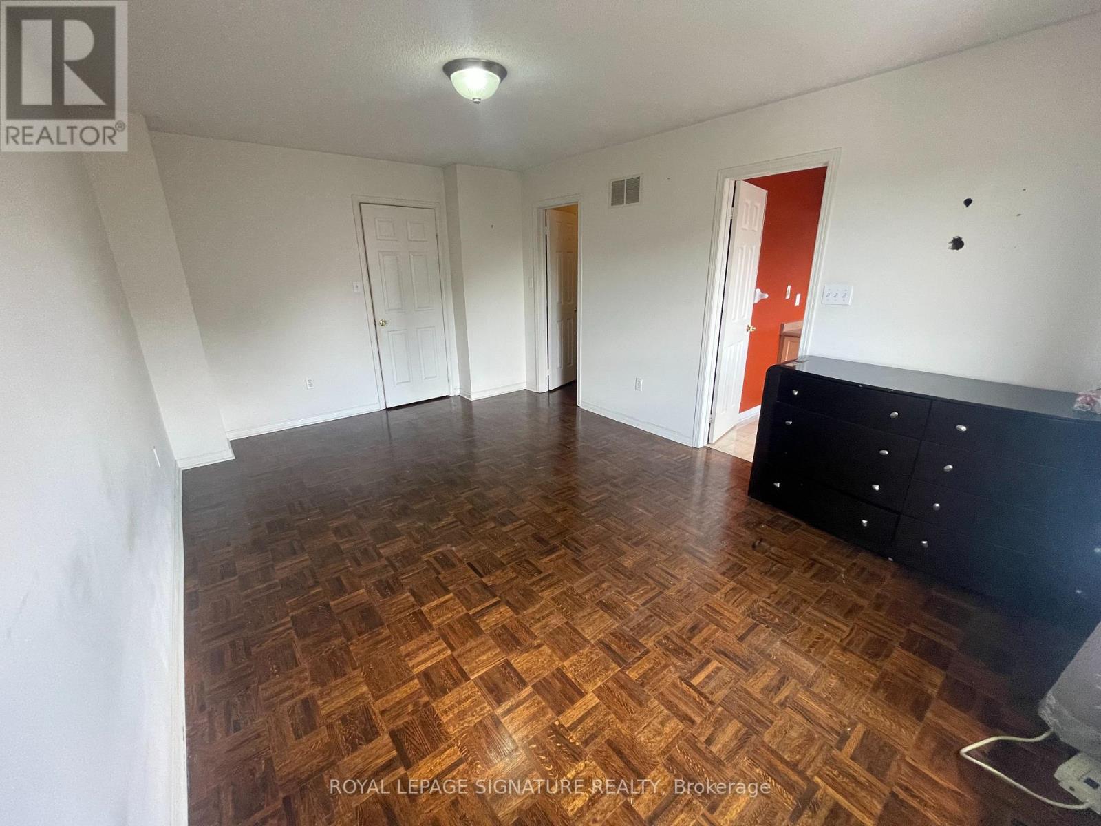 17 Neuchatel Avenue, Vaughan, Ontario  L4H 2Y2 - Photo 13 - N12510372