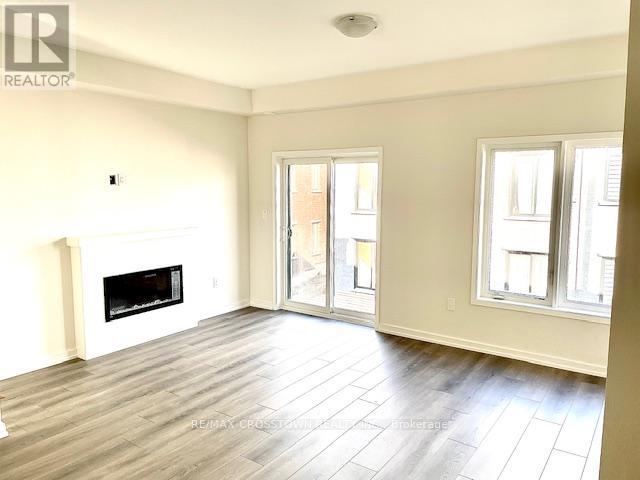 16 Heathrow Lane, Caledon, Ontario  L7E 4M4 - Photo 8 - W12456444