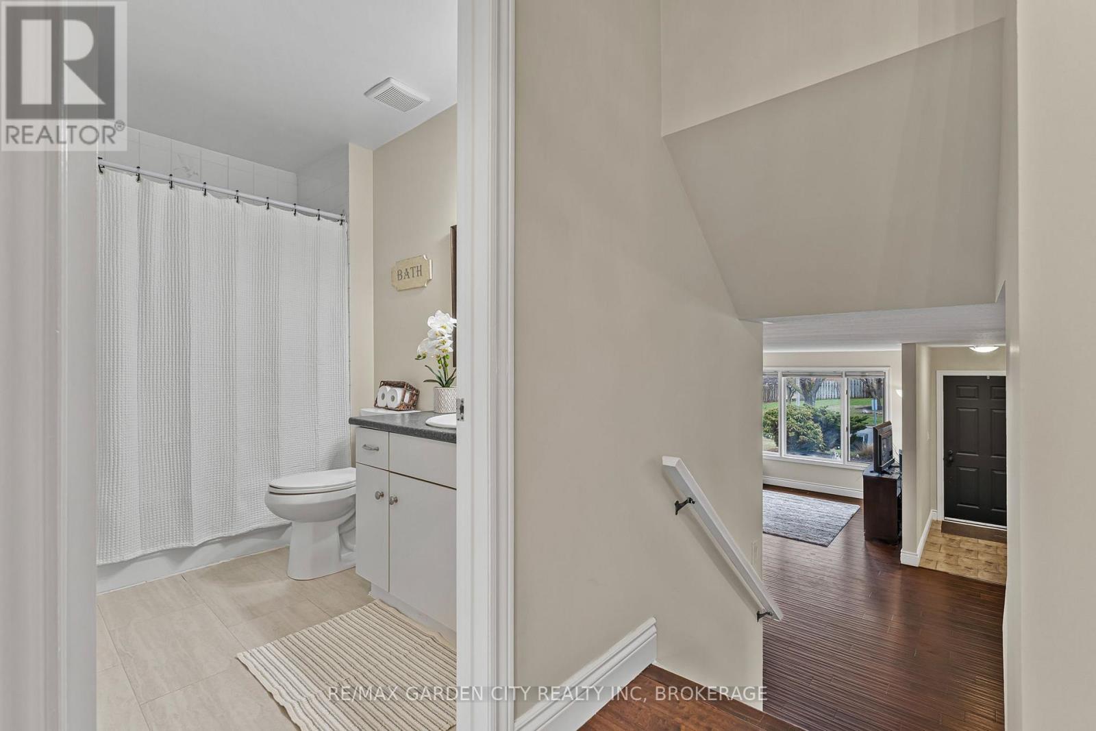 4534 Dufferin Avenue, Lincoln, Ontario L3J 0C5 - Photo 14 - X12510730