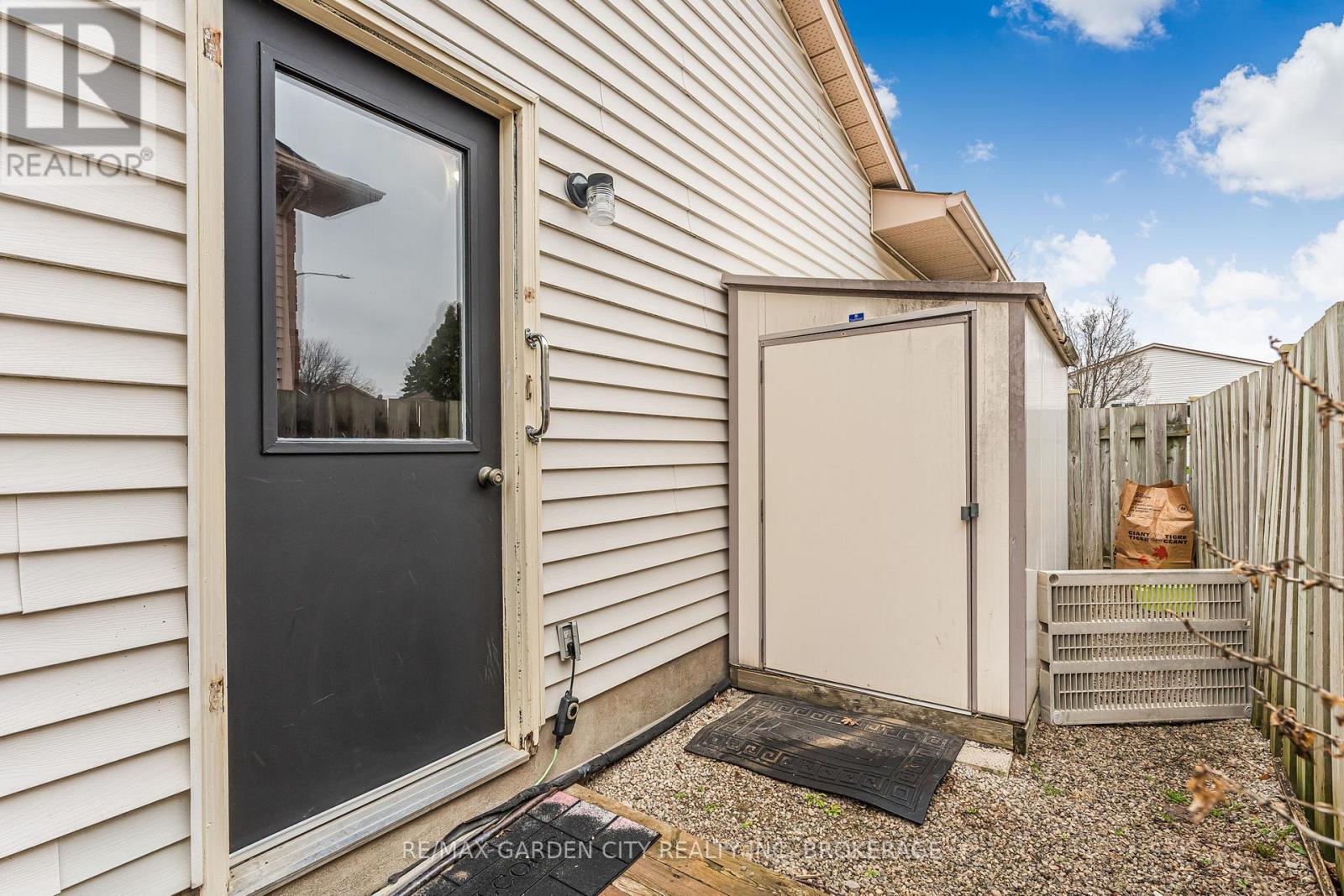 4534 Dufferin Avenue, Lincoln, Ontario L3J 0C5 - Photo 35 - X12510730