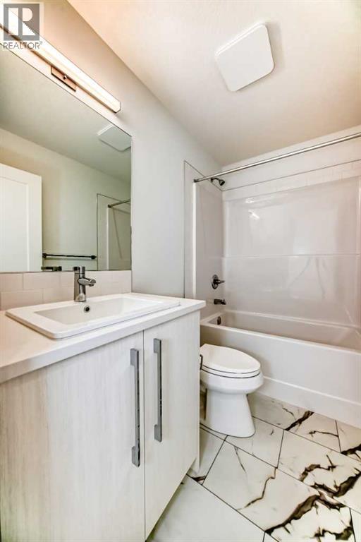 106 Dawson Harbour Grove, Chestermere, Alberta  T1X 2S4 - Photo 34 - A2234581