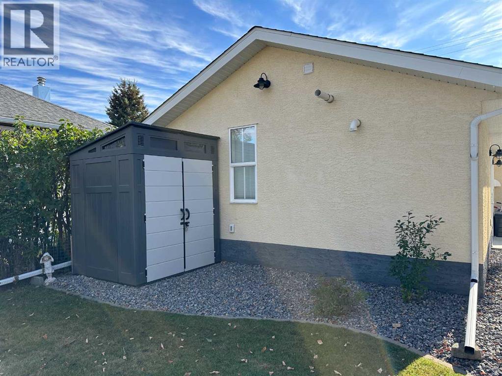 5213 49 Avenue, Ponoka, Alberta  T4J 1J1 - Photo 35 - A2262450