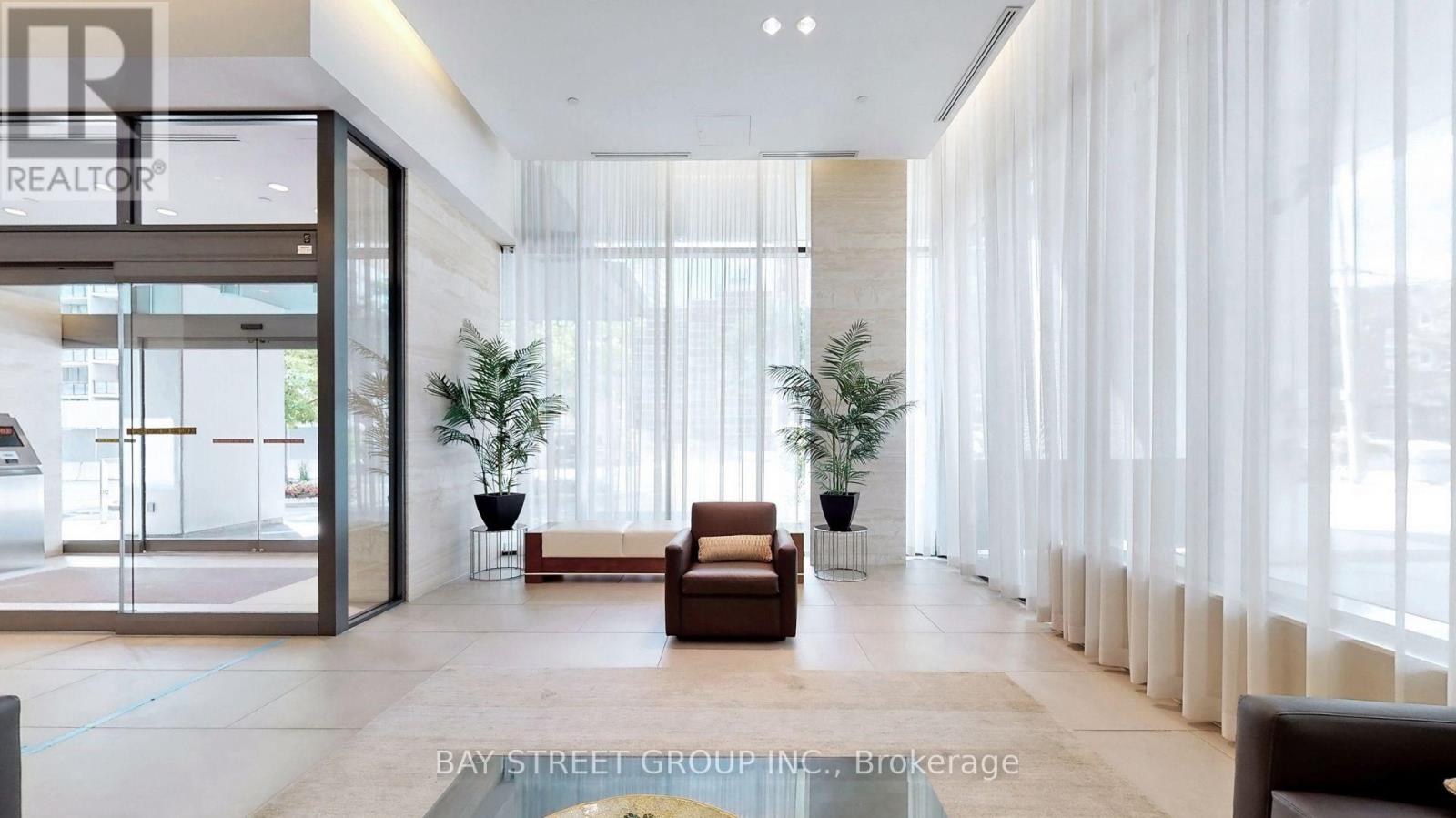 212 - 70 Roehampton Avenue, Toronto, Ontario  M4P 1R2 - Photo 6 - C12510754