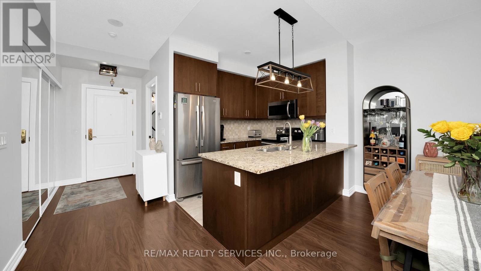 #1515 - 9245 Jane Street, Vaughan, Ontario  L6A 0J9 - Photo 8 - N12510428