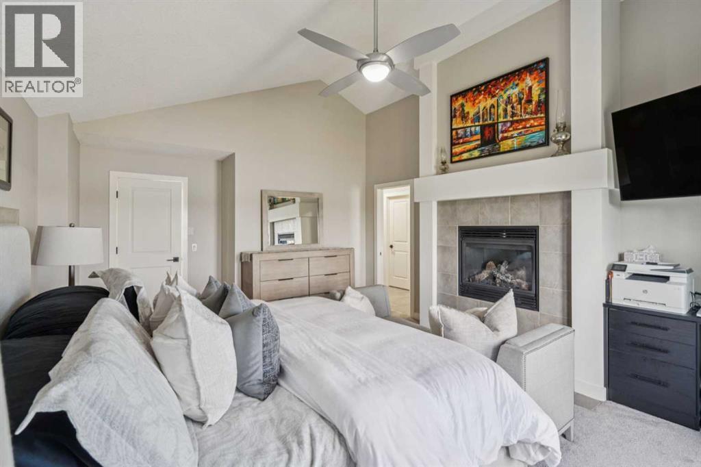 424 Montclair Place, Cochrane Lake, Alberta  T4C 0A8 - Photo 15 - A2267564