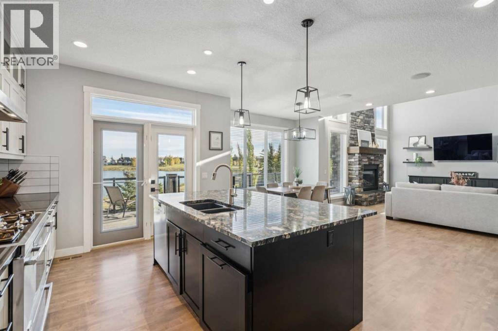 424 Montclair Place, Cochrane Lake, Alberta  T4C 0A8 - Photo 3 - A2267564