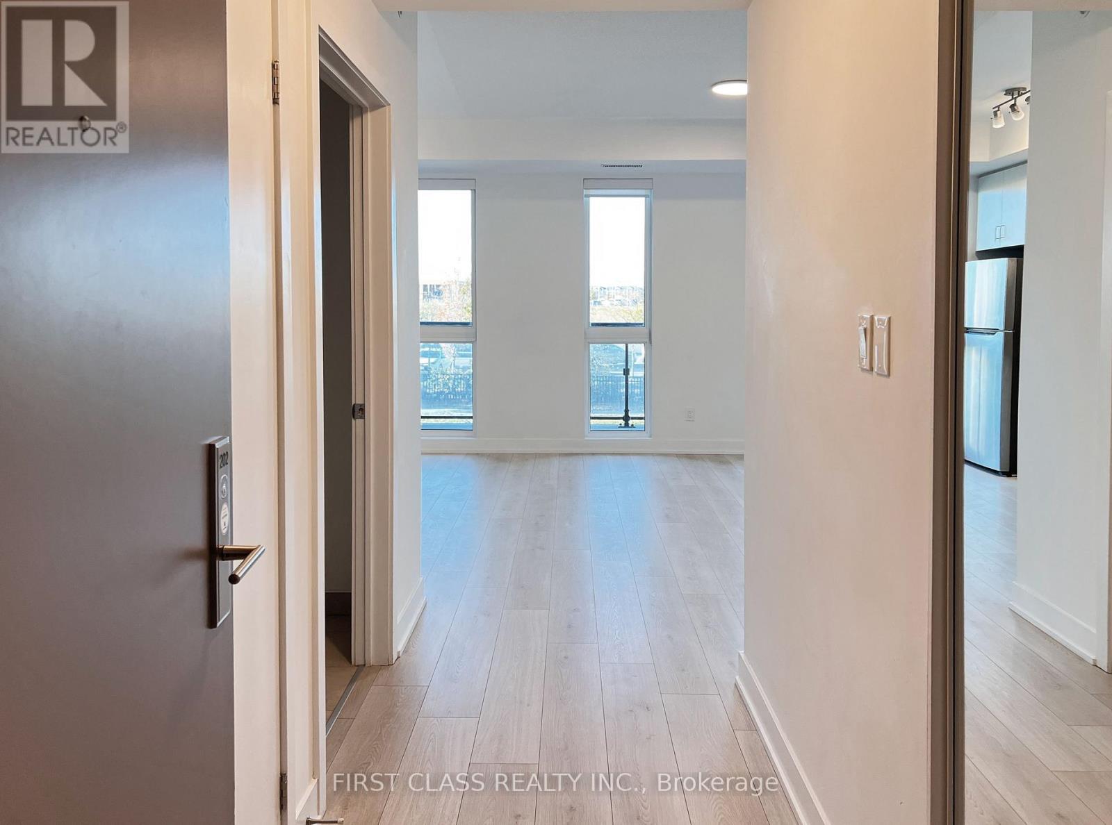 202 - 1709 Bur Oak Avenue, Markham, Ontario  L6E 0V7 - Photo 5 - N12510746