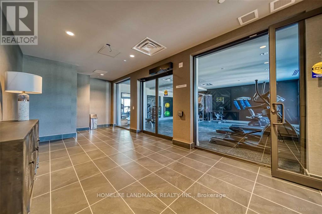 121 - 95 Dundas Street W, Oakville, Ontario  L6M 5N4 - Photo 4 - W12510734