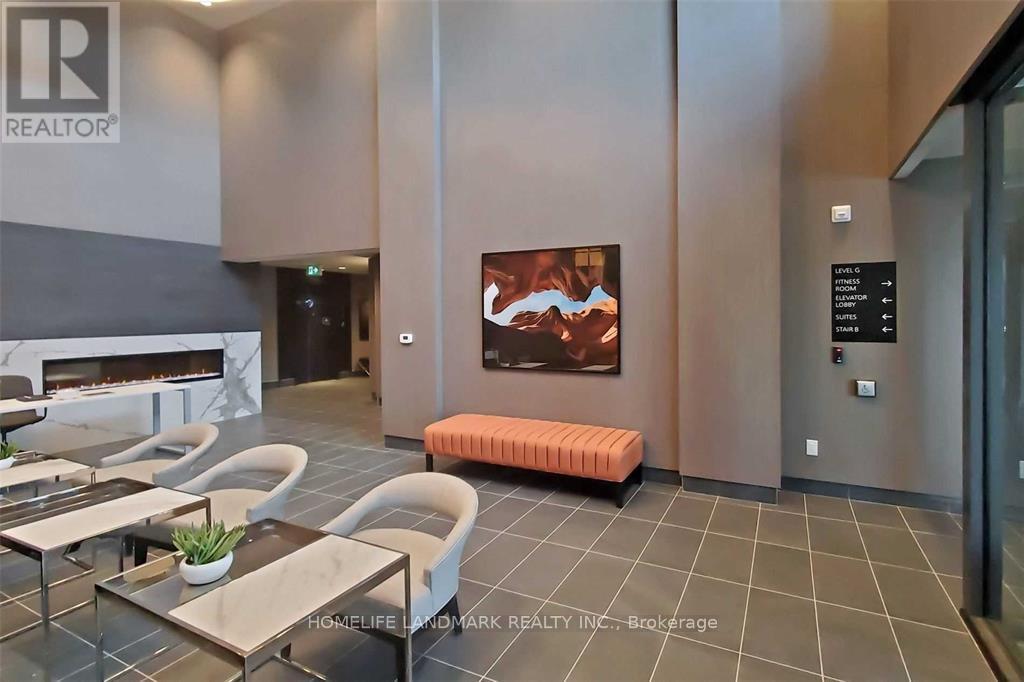 121 - 95 Dundas Street W, Oakville, Ontario  L6M 5N4 - Photo 5 - W12510734