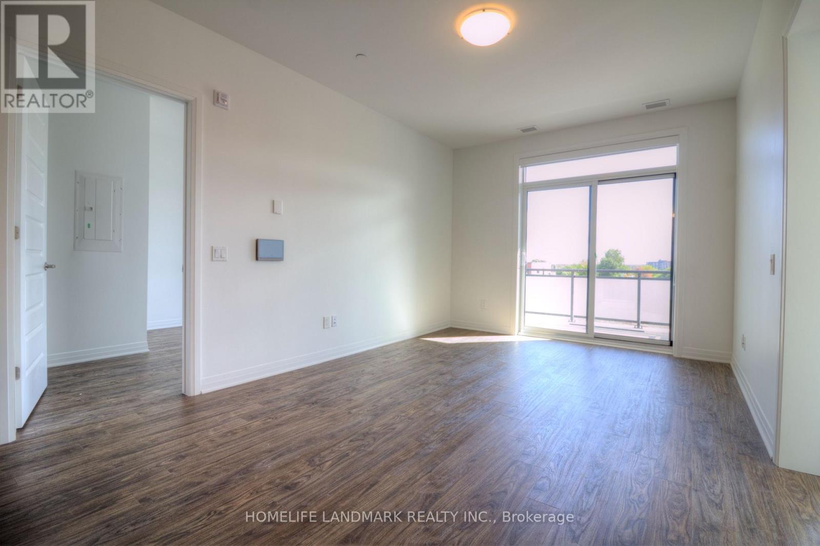 121 - 95 Dundas Street W, Oakville, Ontario  L6M 5N4 - Photo 9 - W12510734