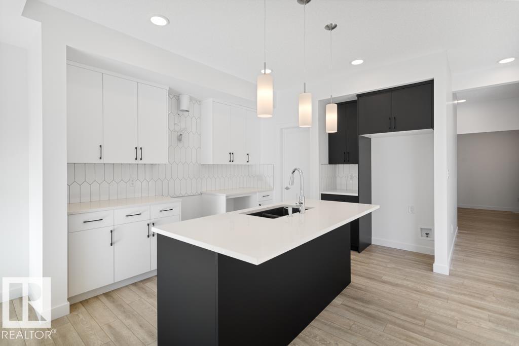 358 Bluff Cove, Leduc, Alberta  T9E 1S2 - Photo 7 - E4464335