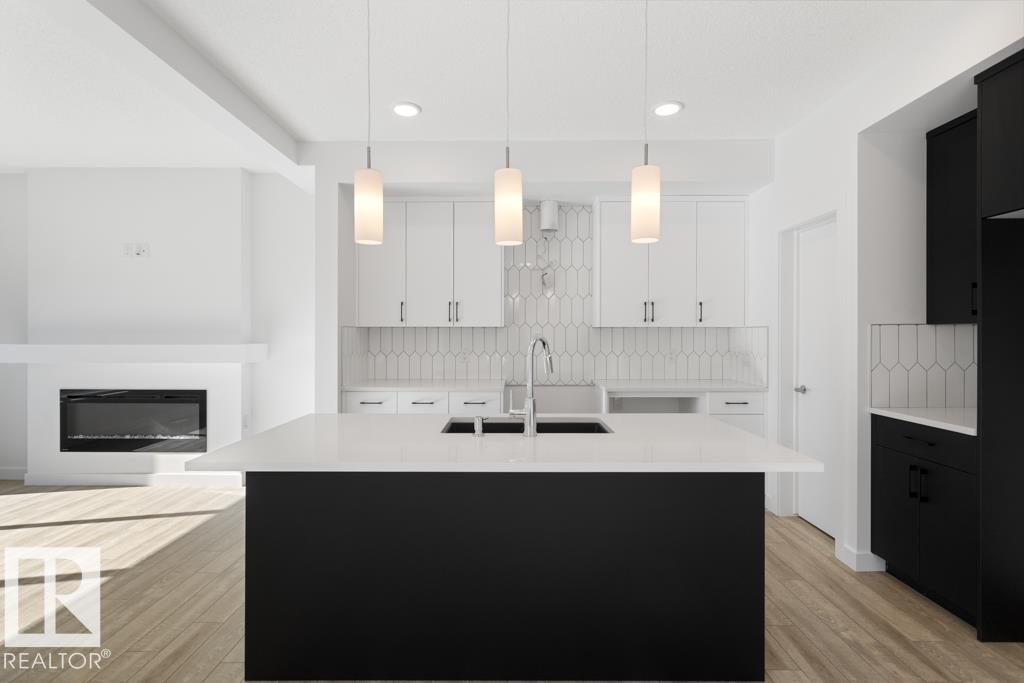 358 Bluff Cove, Leduc, Alberta  T9E 1S2 - Photo 6 - E4464335