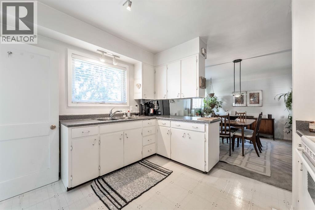 2616 28 Street Sw, Calgary, Alberta  T3E 2J1 - Photo 16 - A2265306