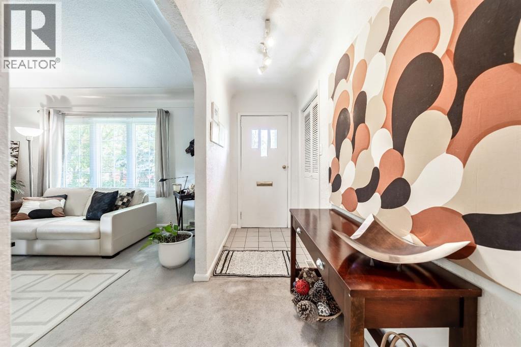 2616 28 Street Sw, Calgary, Alberta  T3E 2J1 - Photo 8 - A2265306