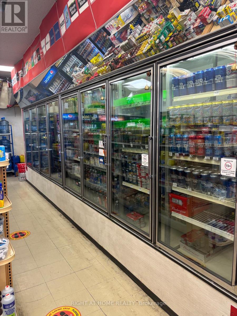 3395 Walker Road, Windsor, Ontario  N8W 3R9 - Photo 10 - X12510722