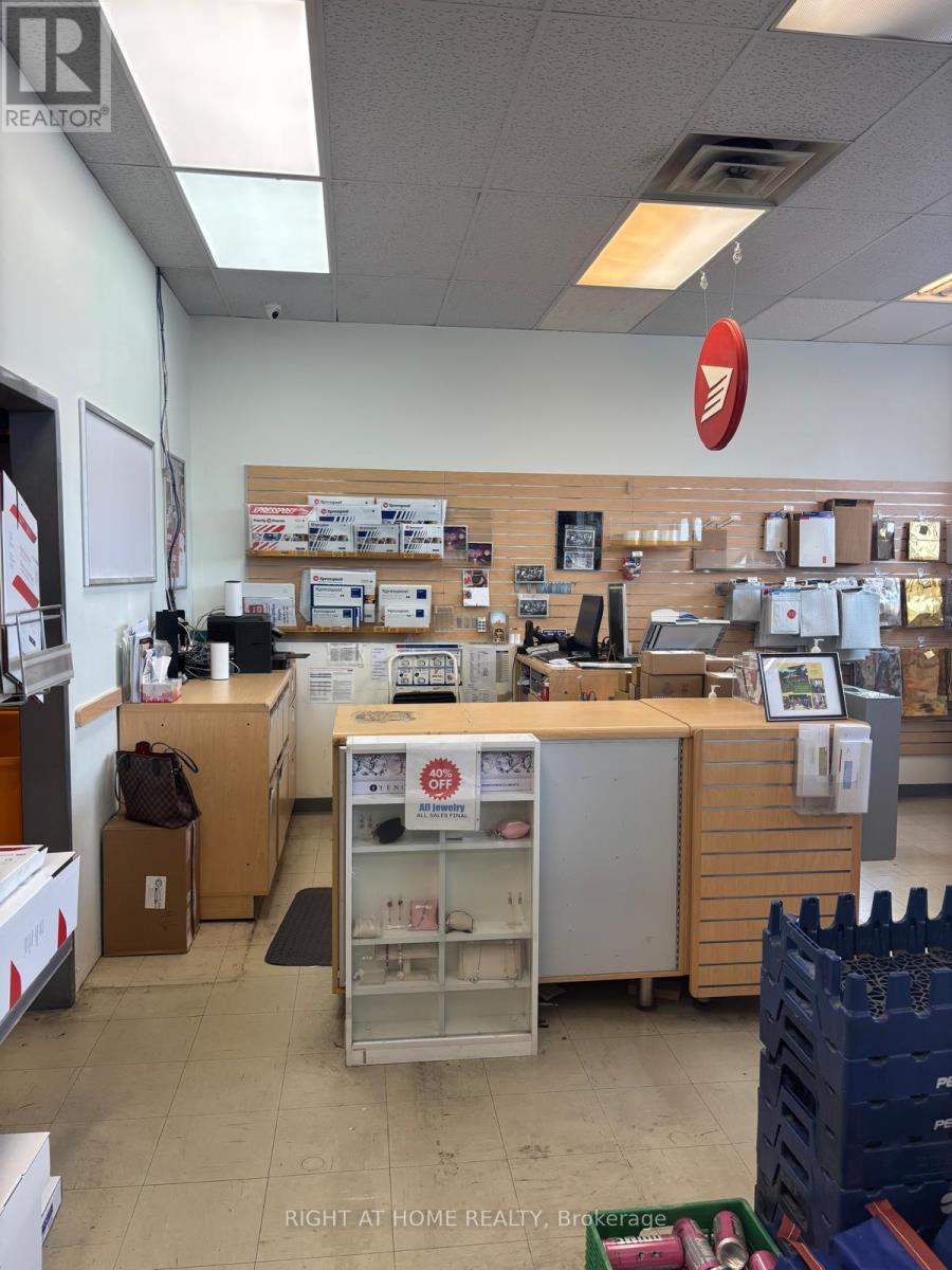 3395 Walker Road, Windsor, Ontario  N8W 3R9 - Photo 14 - X12510722