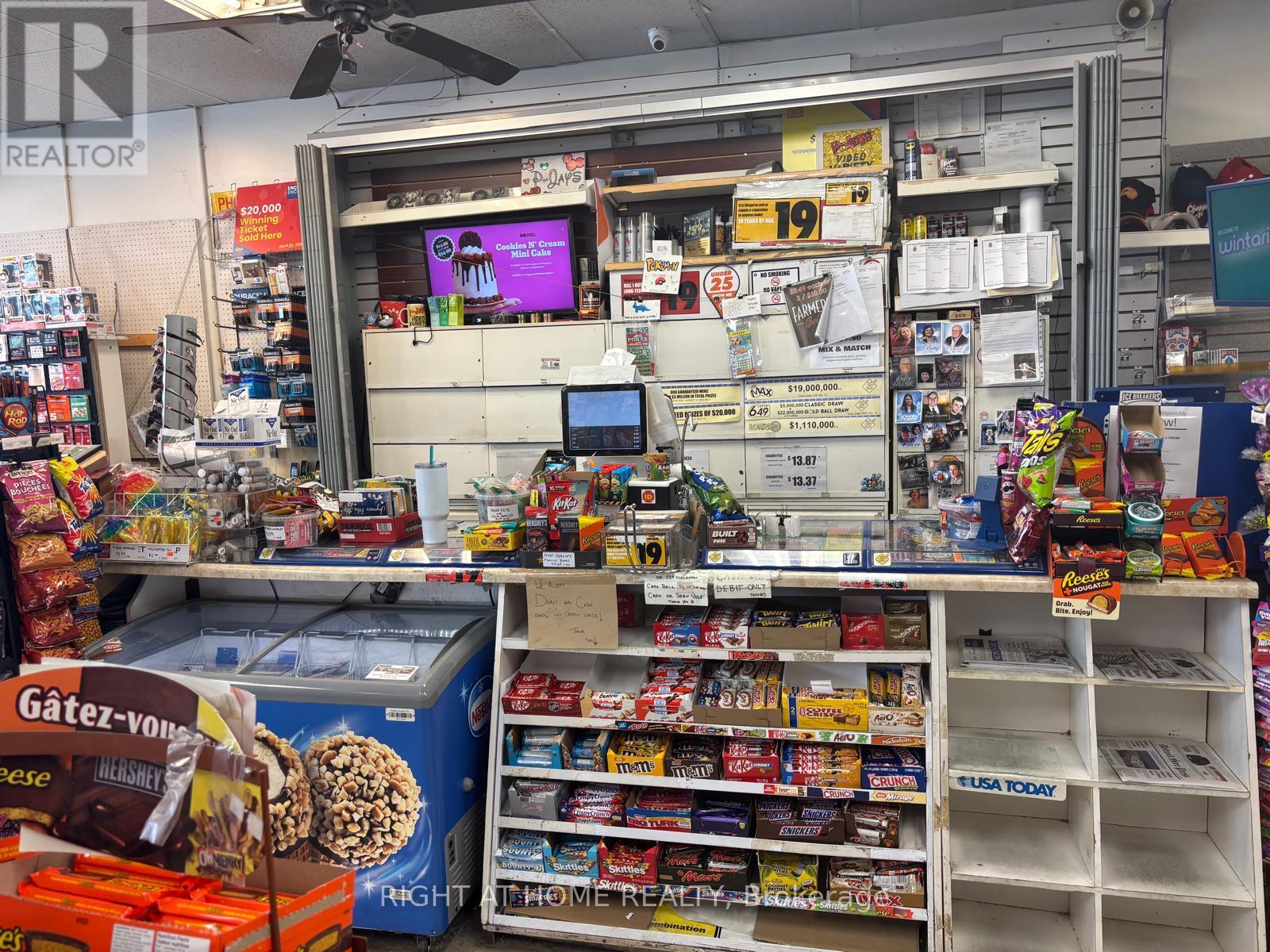 3395 Walker Road, Windsor, Ontario  N8W 3R9 - Photo 17 - X12510722