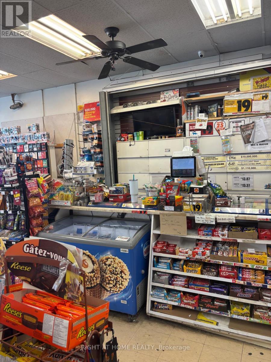 3395 Walker Road, Windsor, Ontario  N8W 3R9 - Photo 19 - X12510722