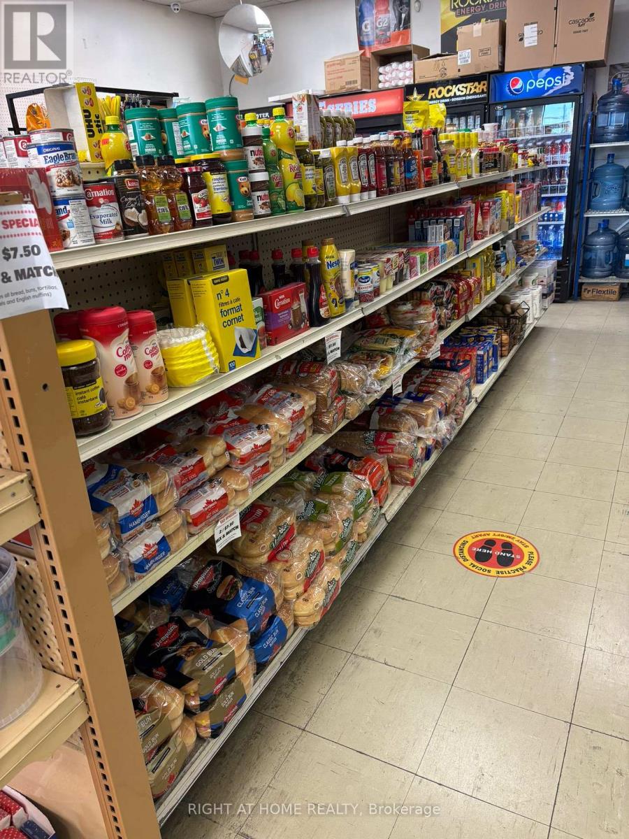 3395 Walker Road, Windsor, Ontario  N8W 3R9 - Photo 7 - X12510722