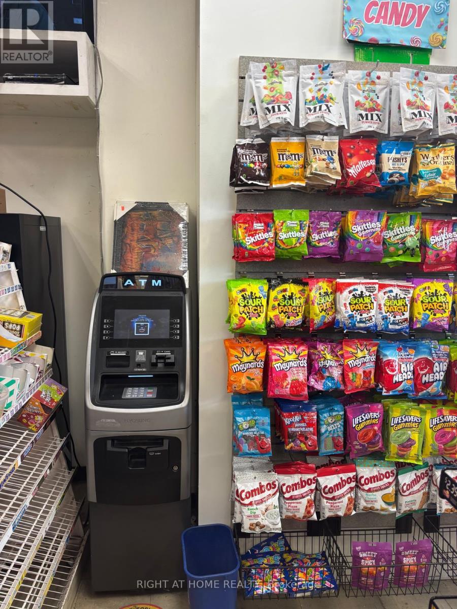 3395 Walker Road, Windsor, Ontario  N8W 3R9 - Photo 9 - X12510722