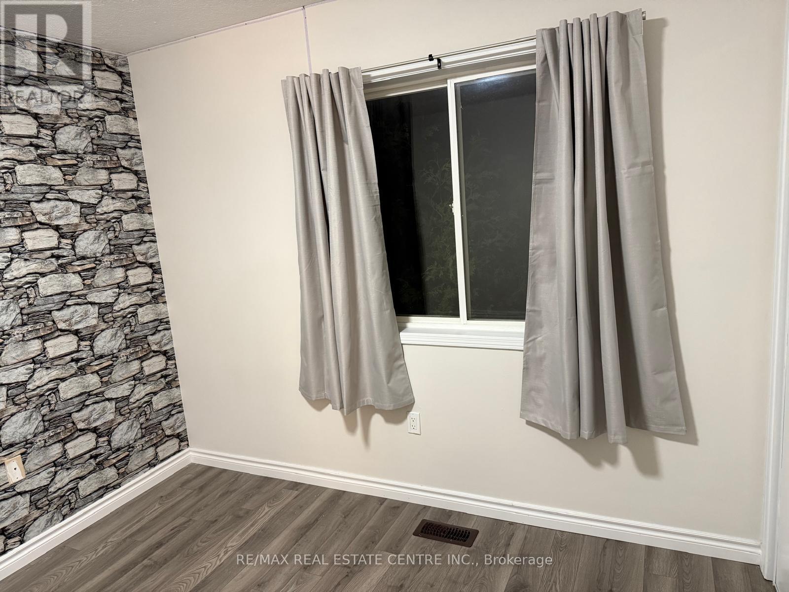 149 Osborn Avenue, Brantford, Ontario  N3T 6S7 - Photo 6 - X12510732