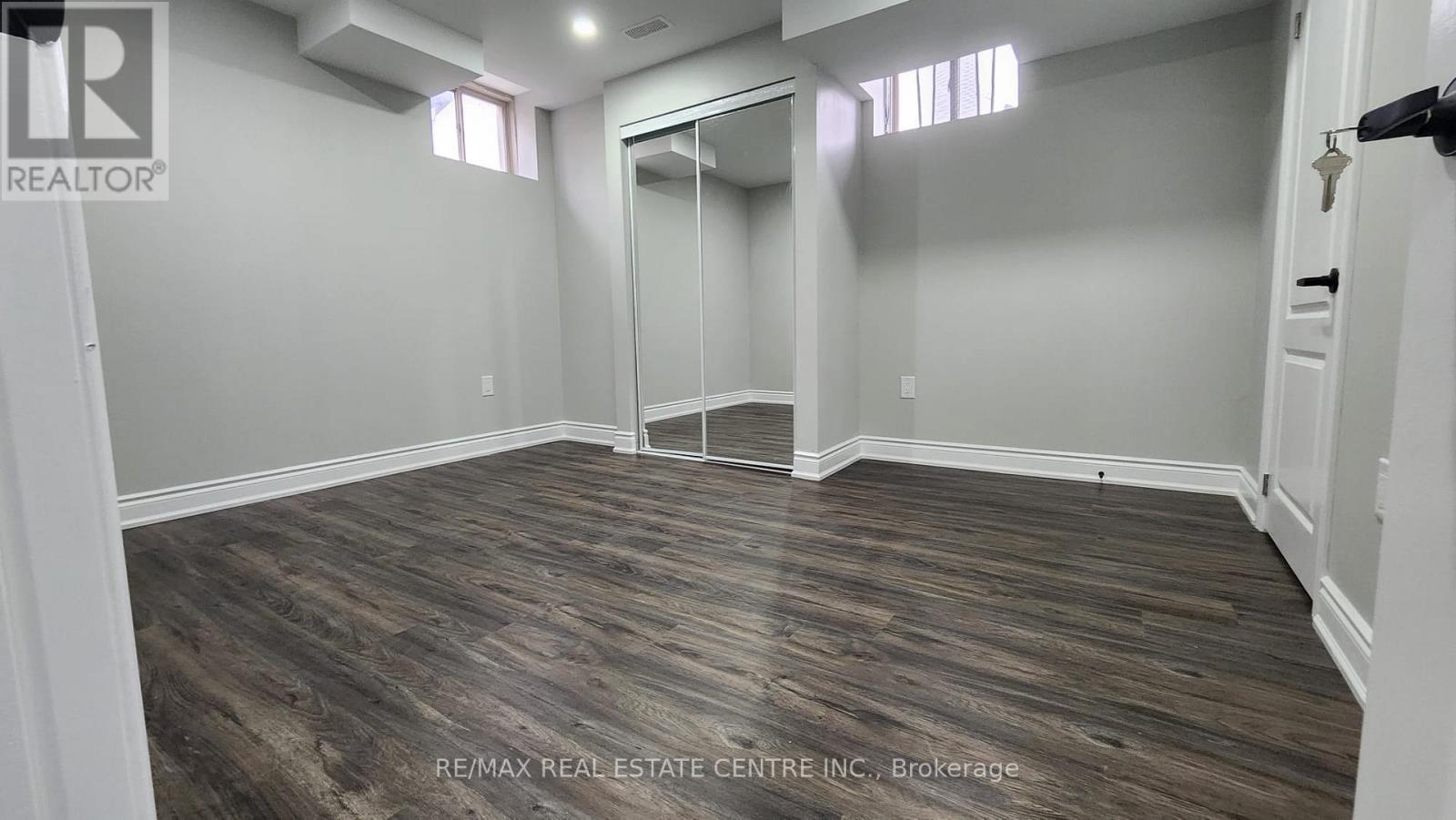 66 Fleming Crescent W, Haldimand, Ontario  N3W 0C1 - Photo 10 - X12510762