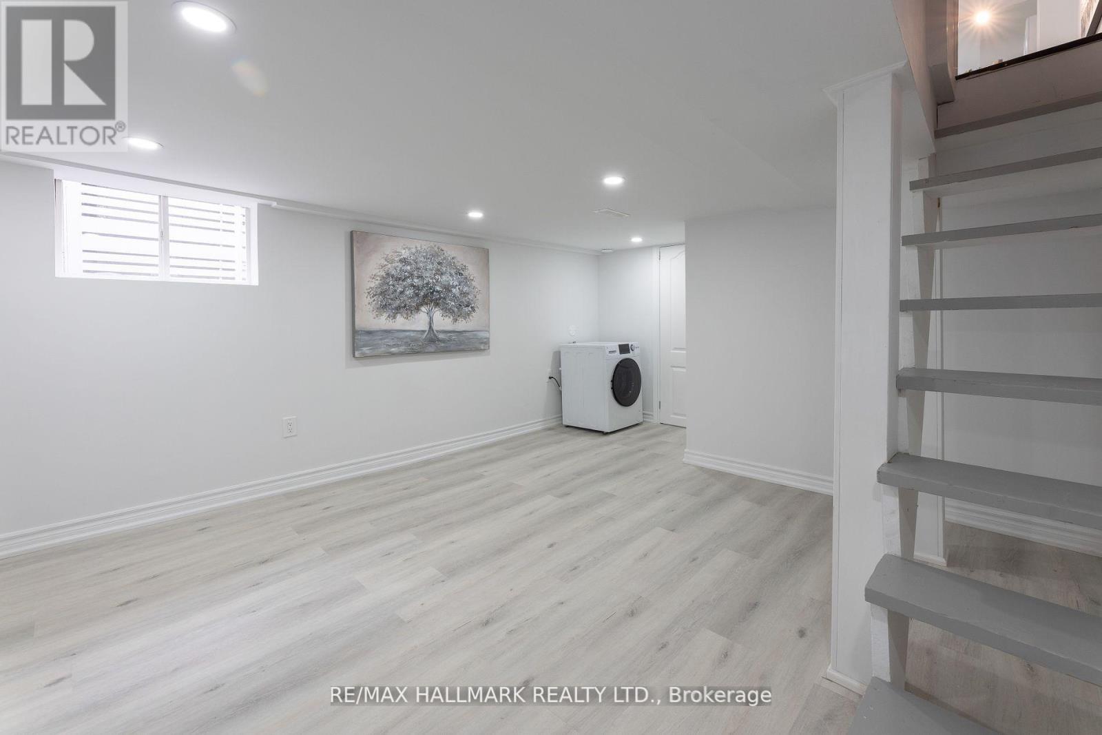 106 Willow Avenue, Toronto, Ontario  M4E 3K3 - Photo 16 - E12472108