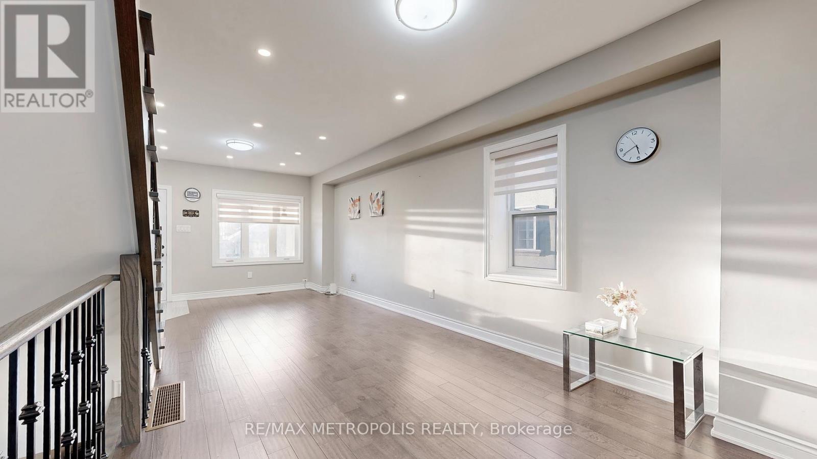 461 Warden Avenue, Toronto, Ontario  M1L 3Y9 - Photo 5 - E12507484