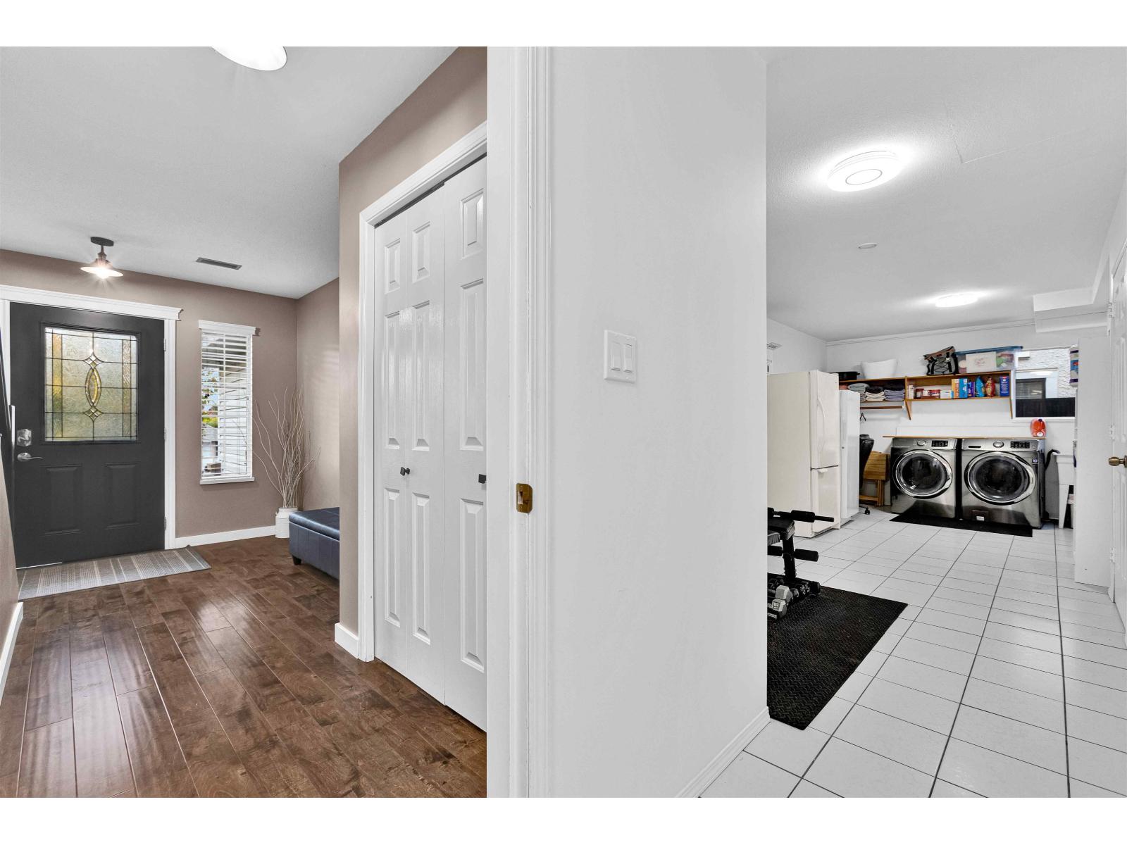 8896 140b Street, Surrey, British Columbia  V3V 7T4 - Photo 6 - R3064188