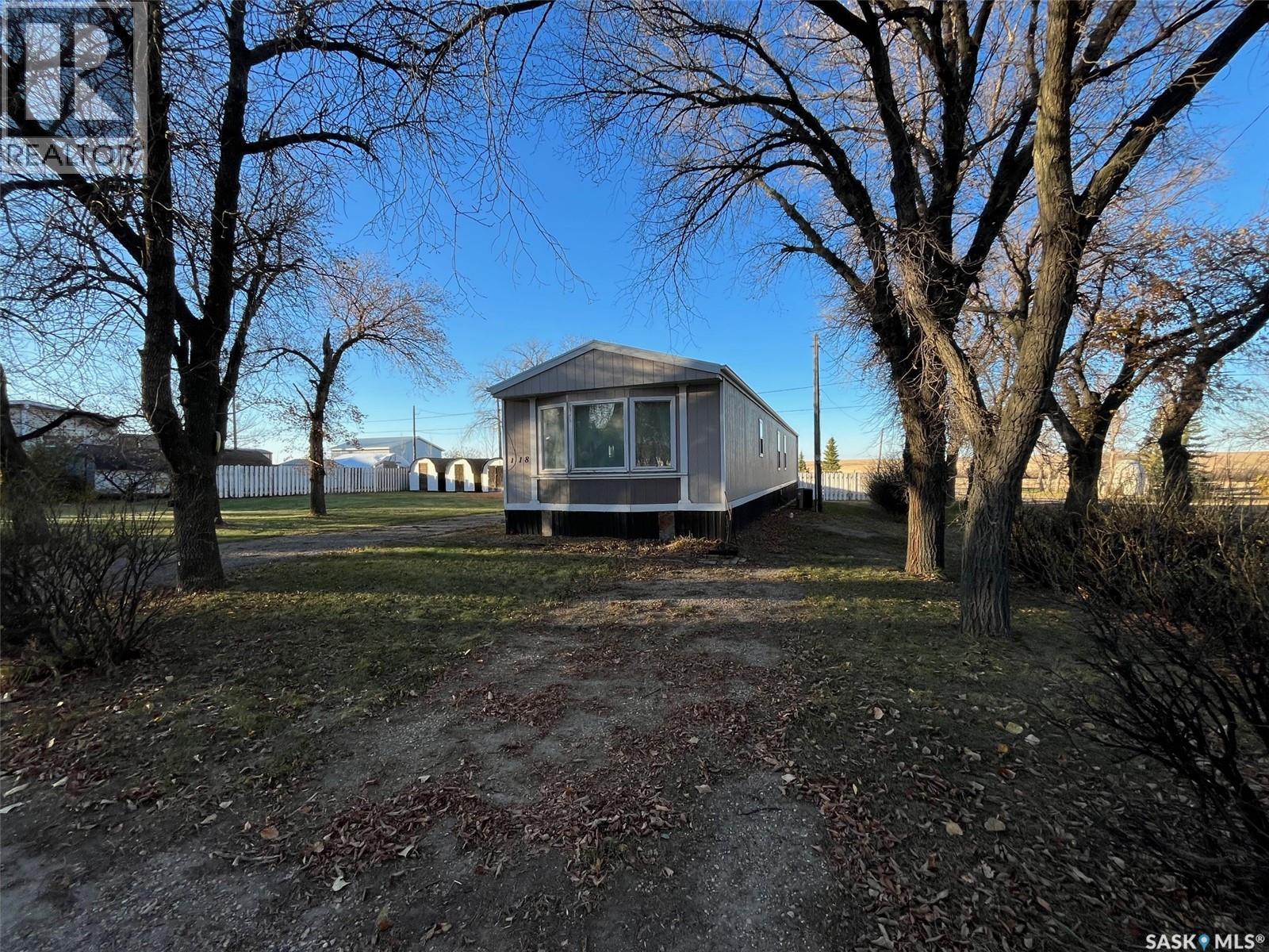 118 2 AVENUE E, Lafleche, Saskatchewan