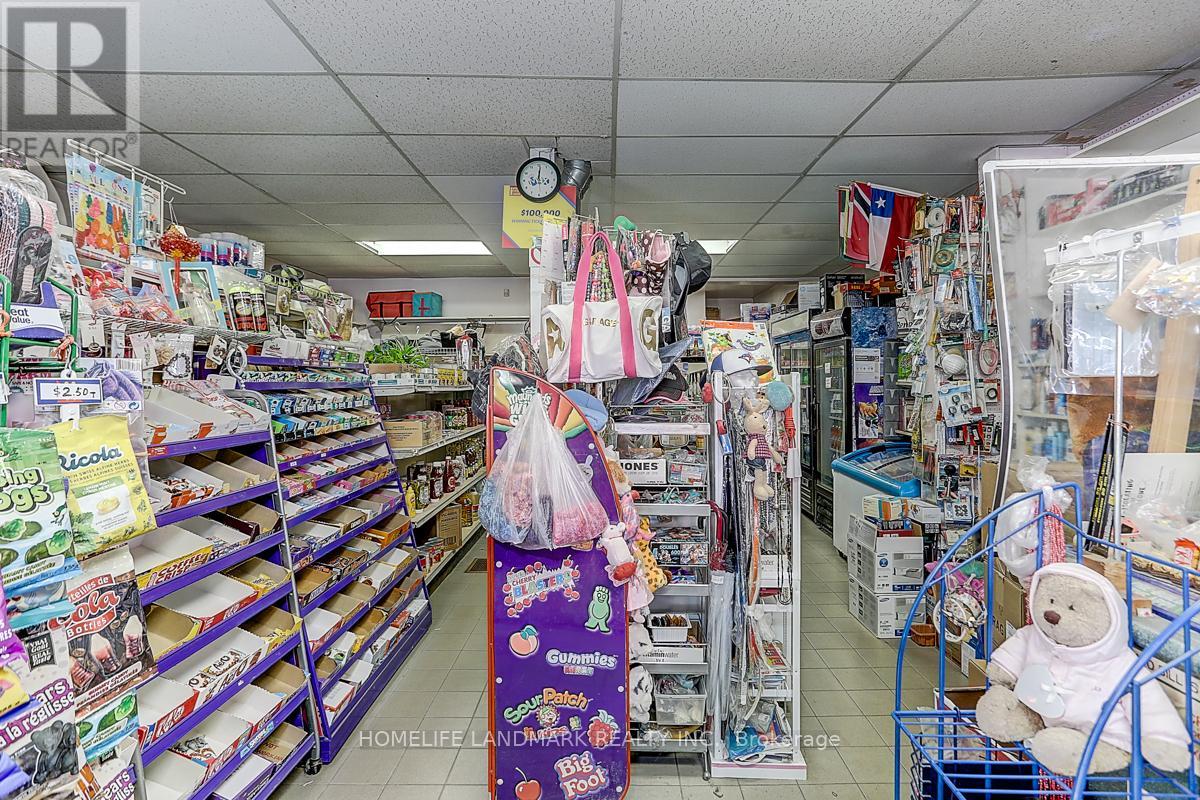 1281 Davenport Road, Toronto, Ontario  M6H 2H3 - Photo 4 - W12510764