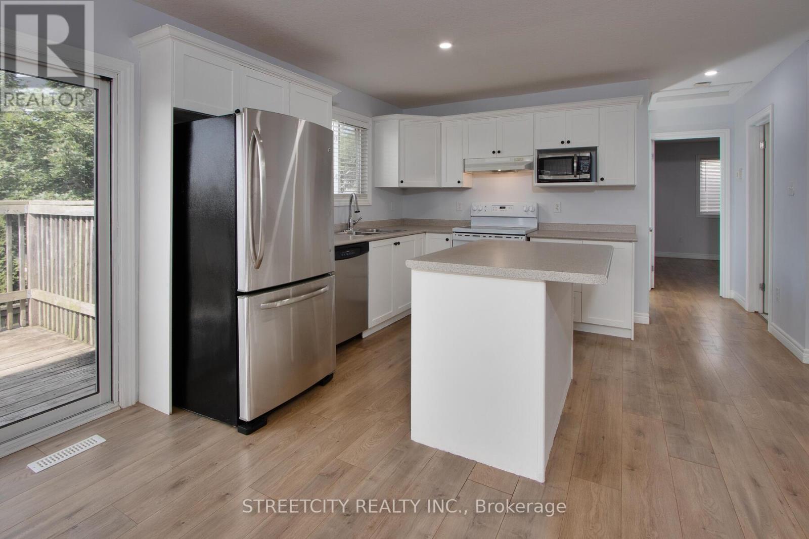 1036 Marigold Street, London North, Ontario  N5X 4N9 - Photo 8 - X12510786