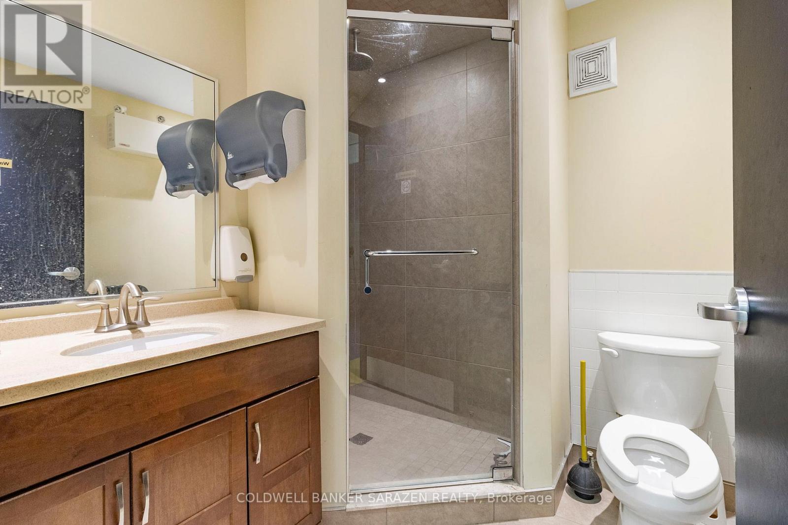 2 - 18 King Street W, Brockville, Ontario K6V 3P6 - Photo 10 - X12510774