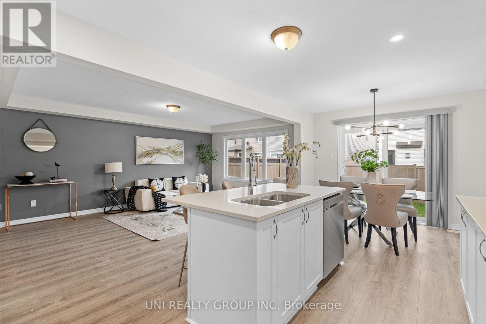 161 Celestial Grove, Ottawa, Ontario  K2J 6R6 - Photo 16 - X12510788