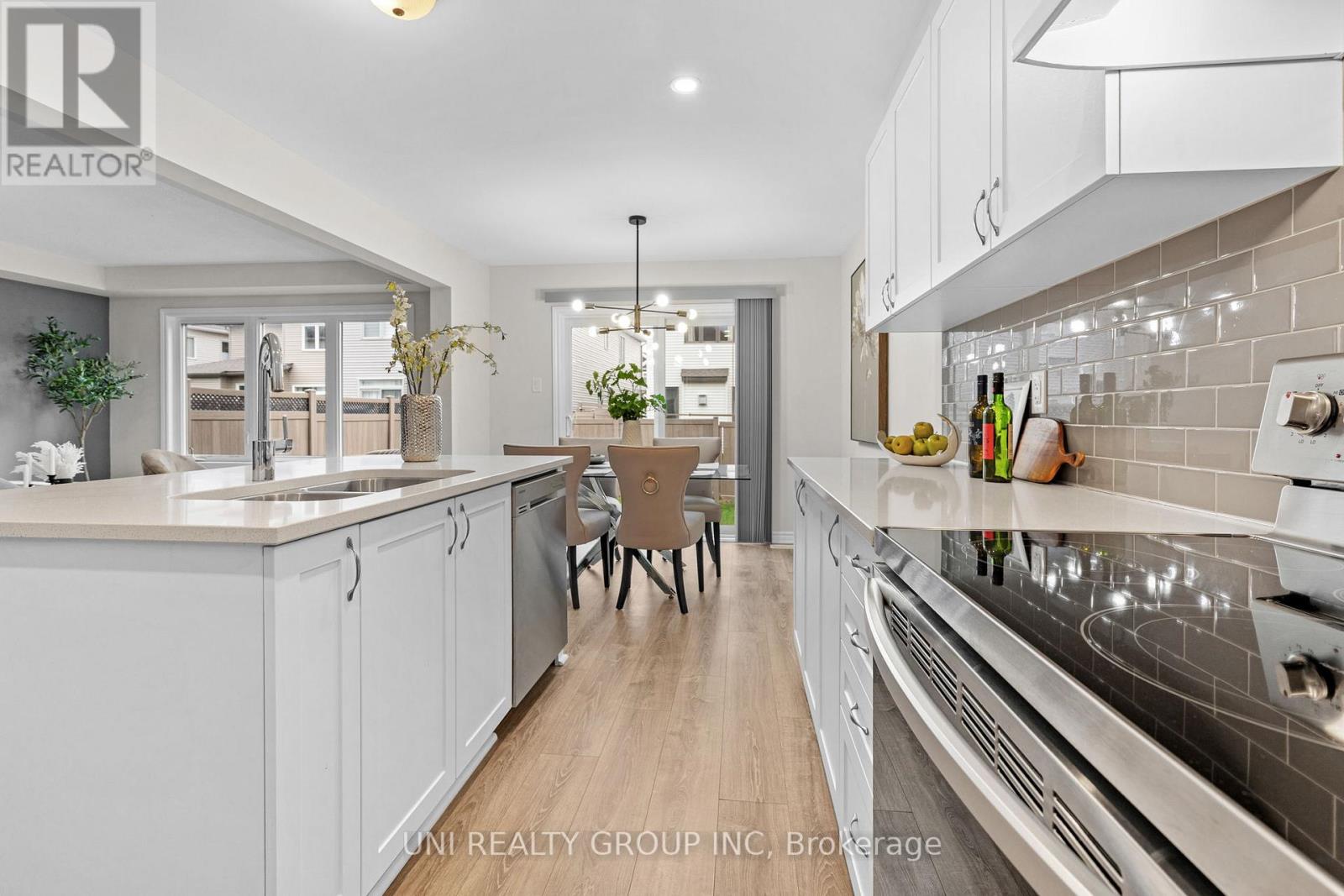 161 Celestial Grove, Ottawa, Ontario  K2J 6R6 - Photo 17 - X12510788