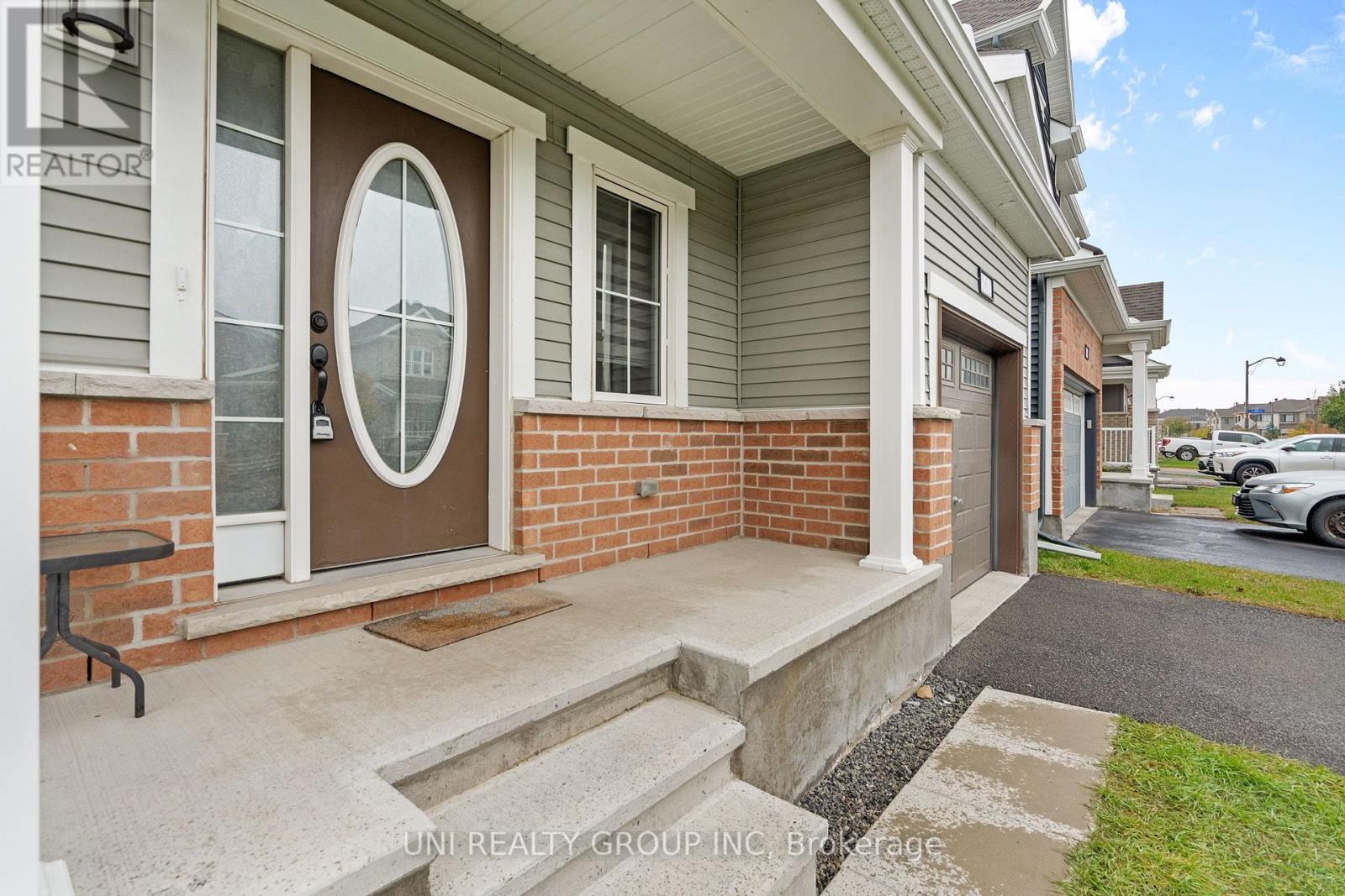 161 Celestial Grove, Ottawa, Ontario  K2J 6R6 - Photo 3 - X12510788