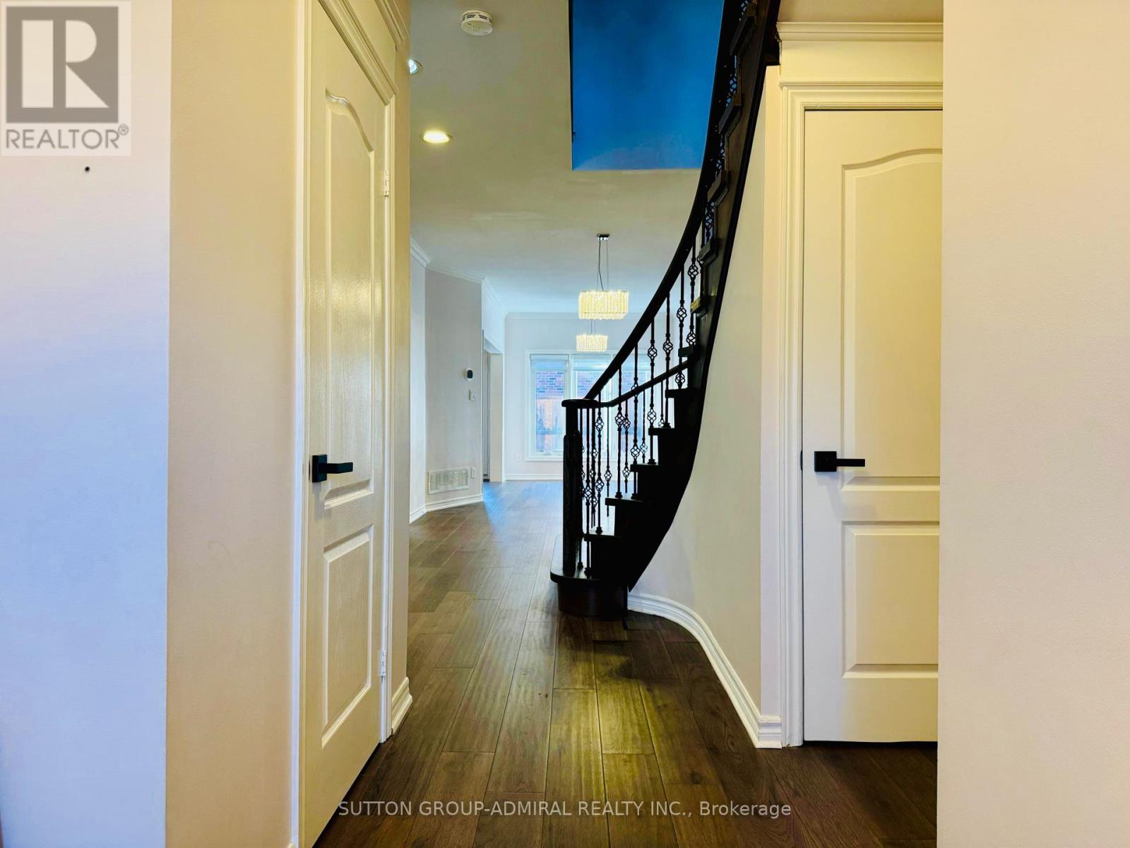 22 Casa Grande Street, Richmond Hill, Ontario L4S 1R3 - Photo 4 - N12506374