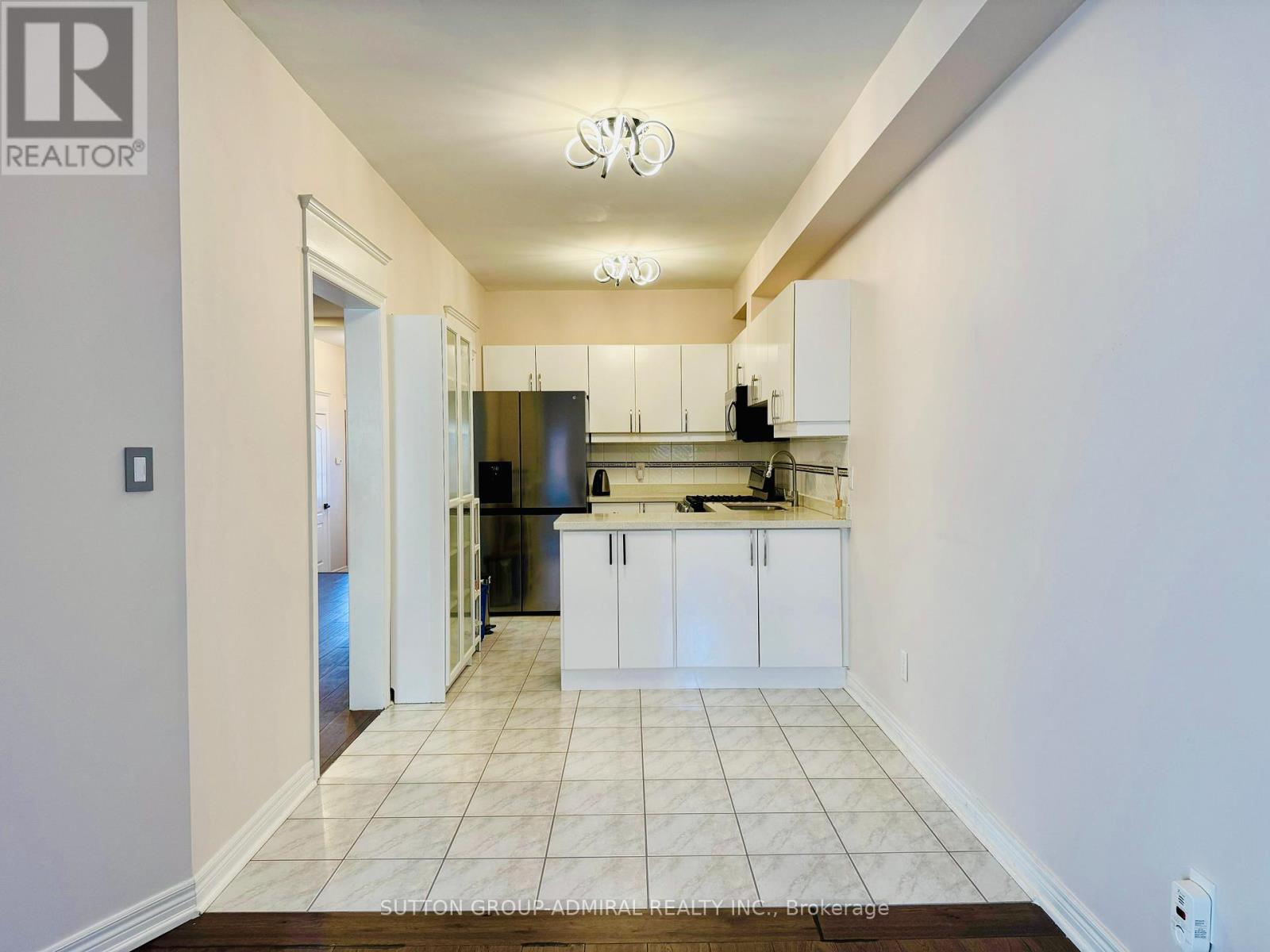 22 Casa Grande Street, Richmond Hill, Ontario L4S 1R3 - Photo 9 - N12506374