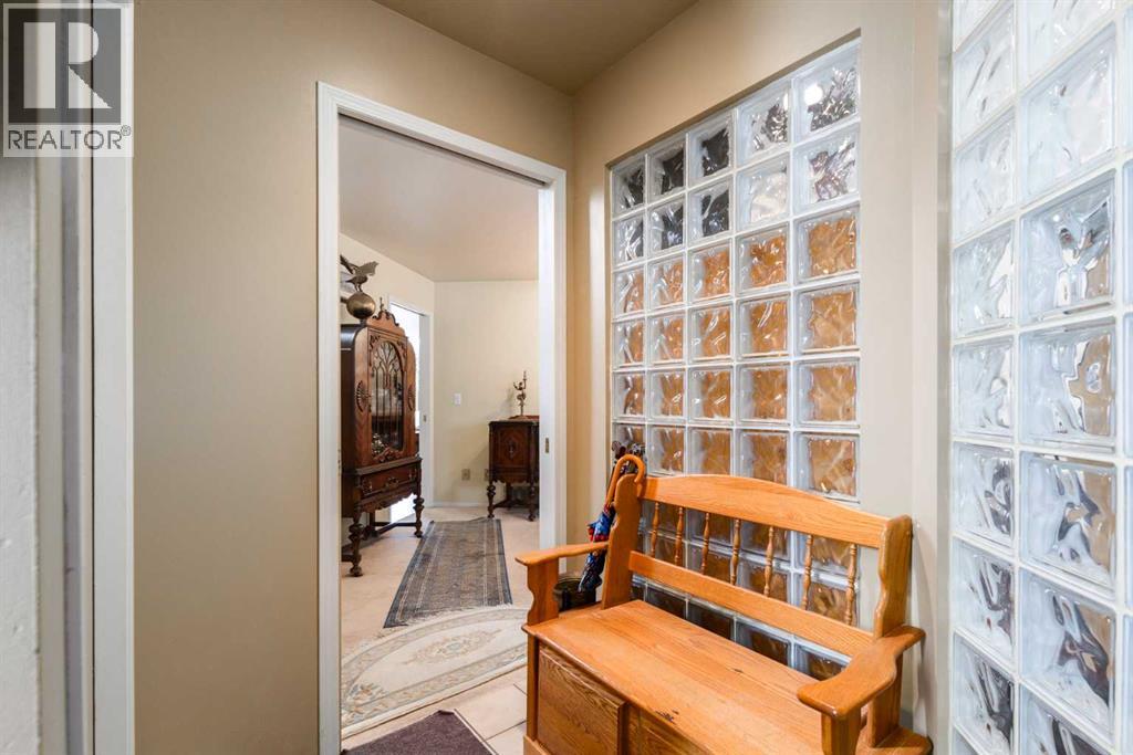 Property at 2219 Westmount Road NW image 3