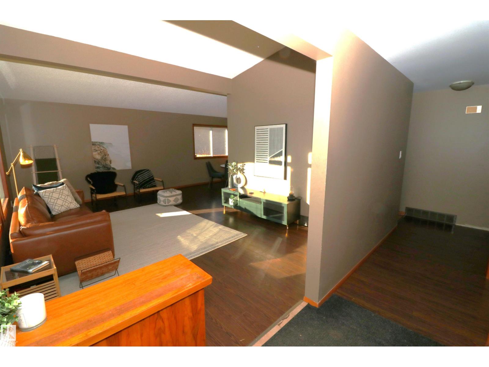 11716 42 Av Nw, Edmonton, Alberta  T6M 1A7 - Photo 3 - E4455739