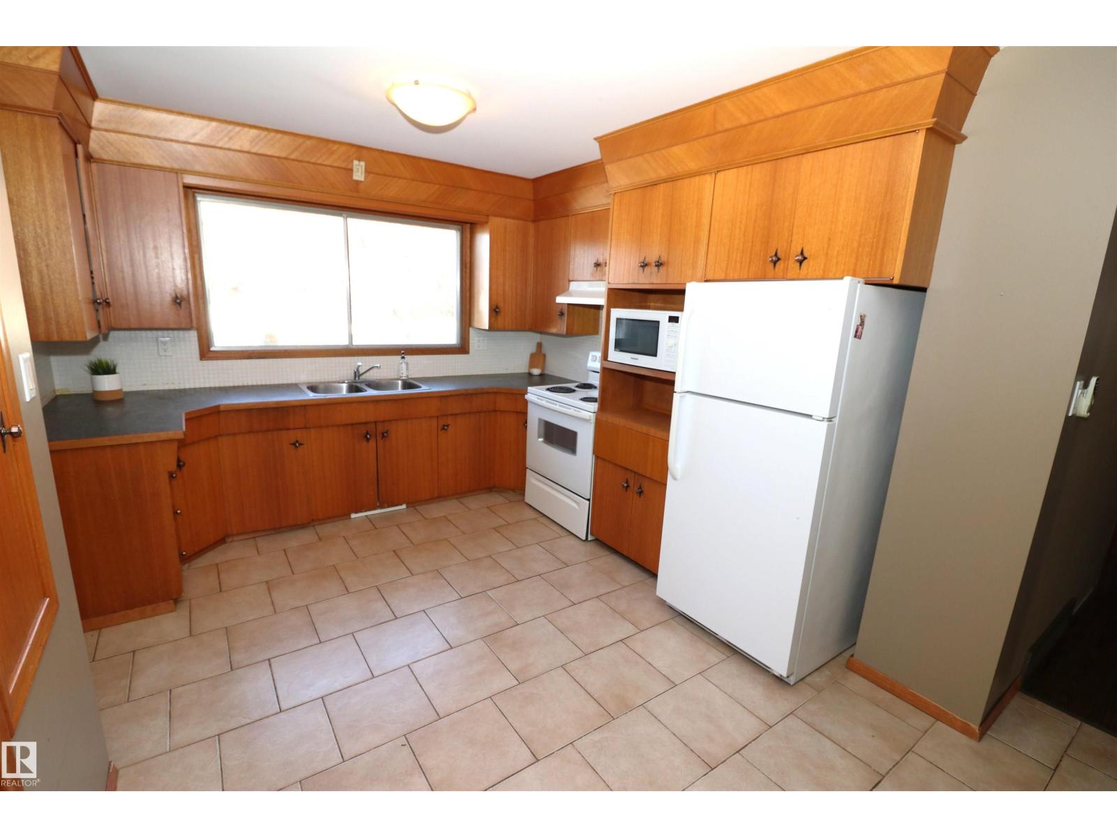 11716 42 Av Nw, Edmonton, Alberta  T6M 1A7 - Photo 13 - E4455739